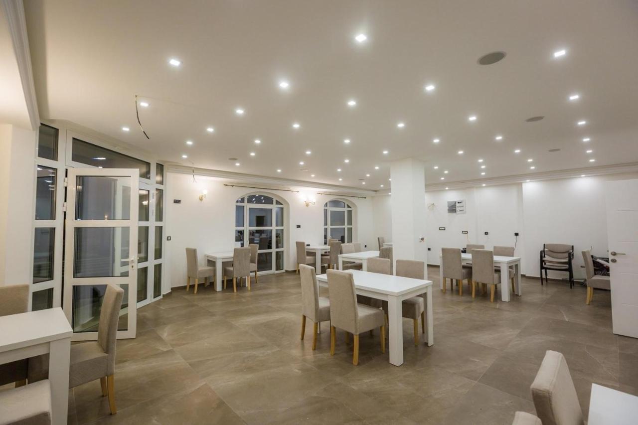 סטינג'ה Hotel Dapcevic מראה חיצוני תמונה